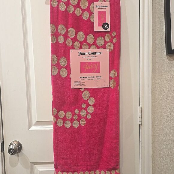 Juicy Couture Home Juicy Signature Logo Oversized Jacquard Beach Towel - Picture 3 of 6